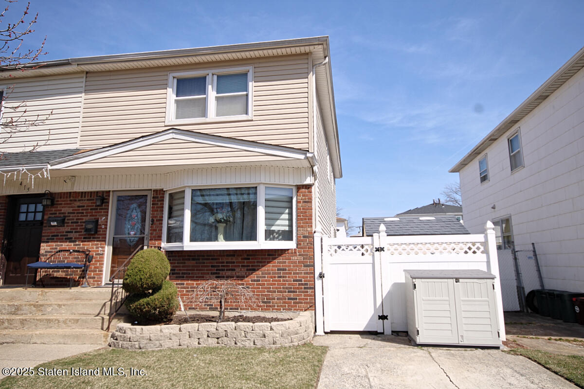 411 Ridgecrest Avenue, Staten Island, New York image 3