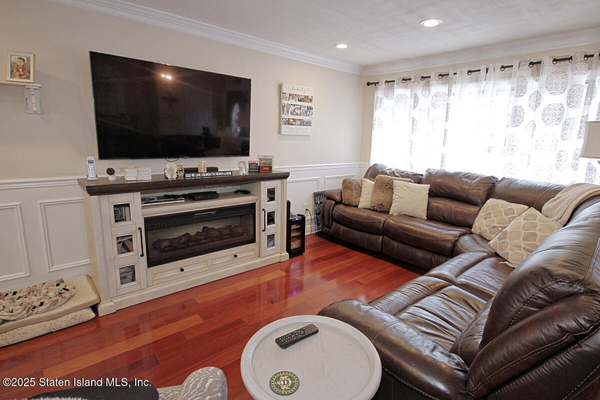 411 Ridgecrest Avenue, Staten Island, New York image 11