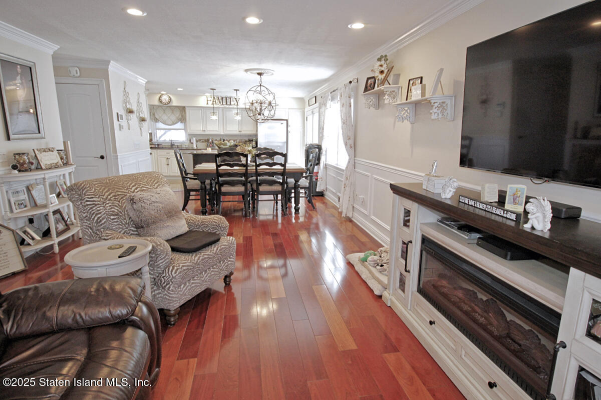 411 Ridgecrest Avenue, Staten Island, New York image 10