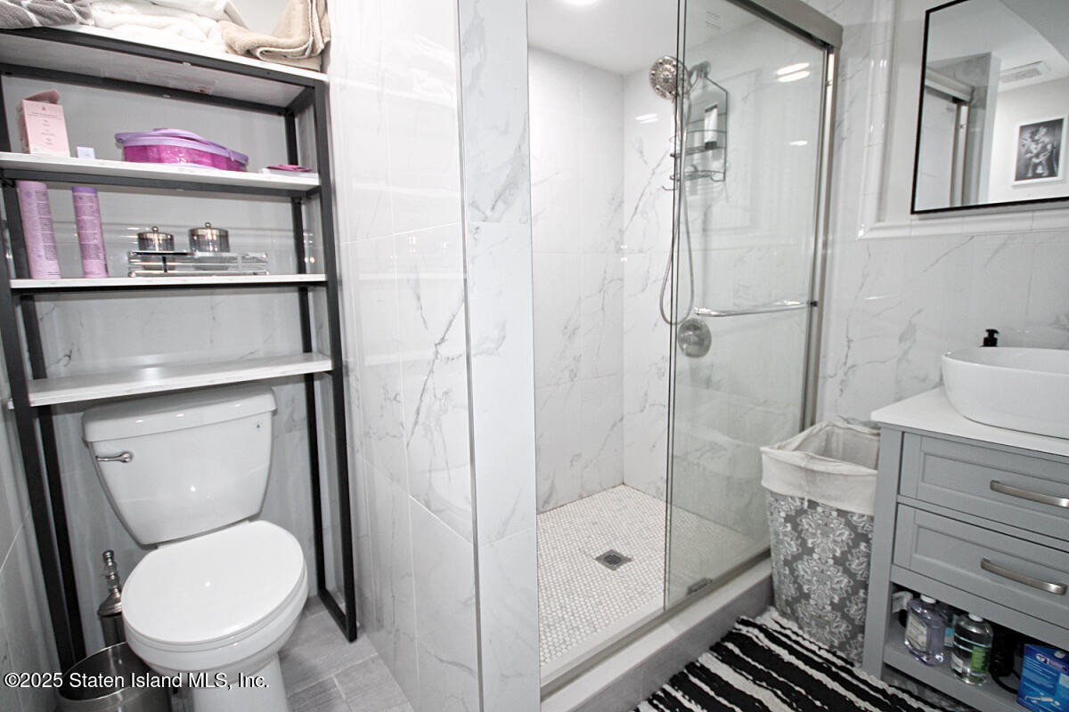 411 Ridgecrest Avenue, Staten Island, New York image 32