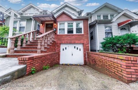 Photo of 8521 80th Street, Queens, NY 11421 (MLS # 2600099)