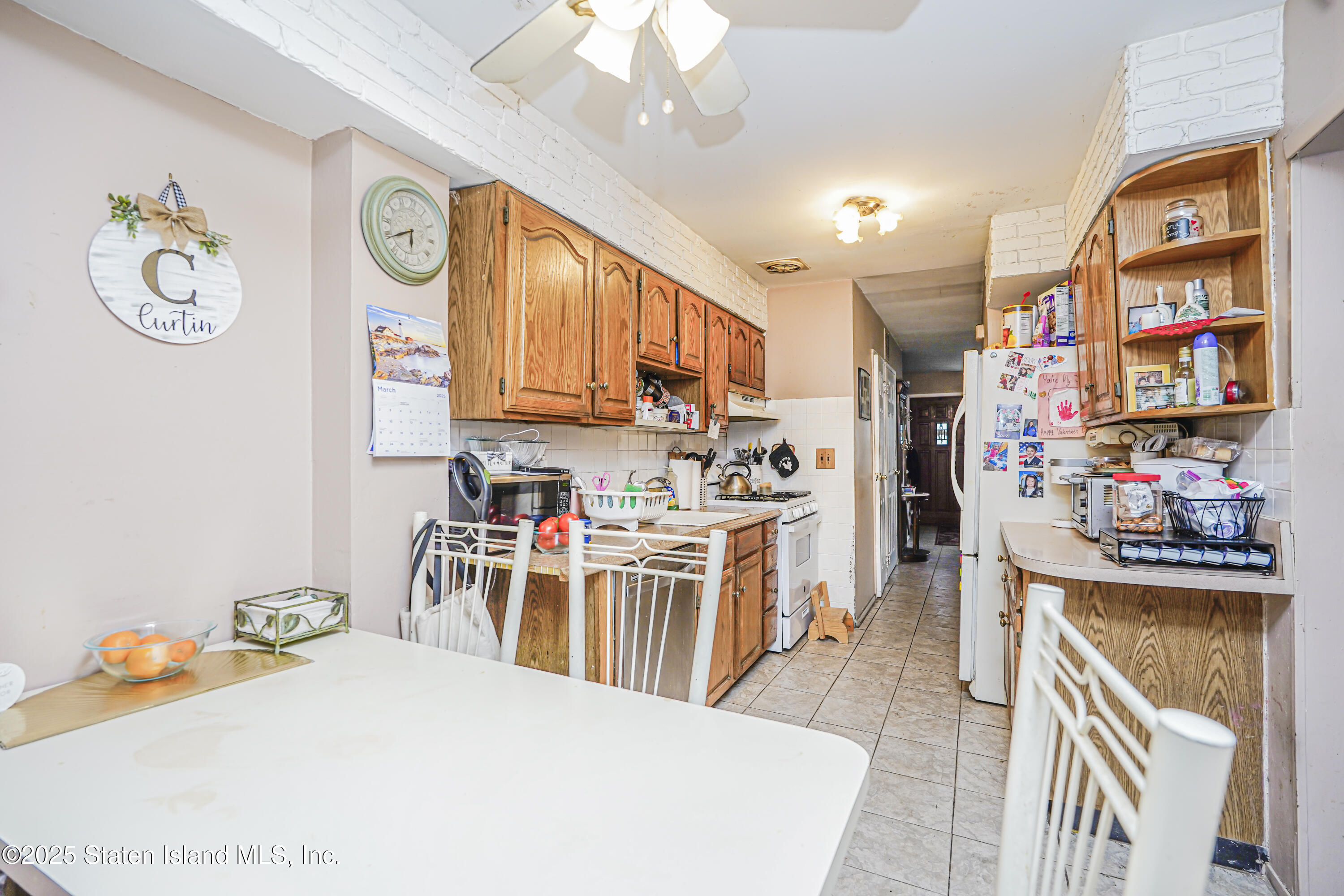 208 Tysens Lane, Staten Island, New York image 8