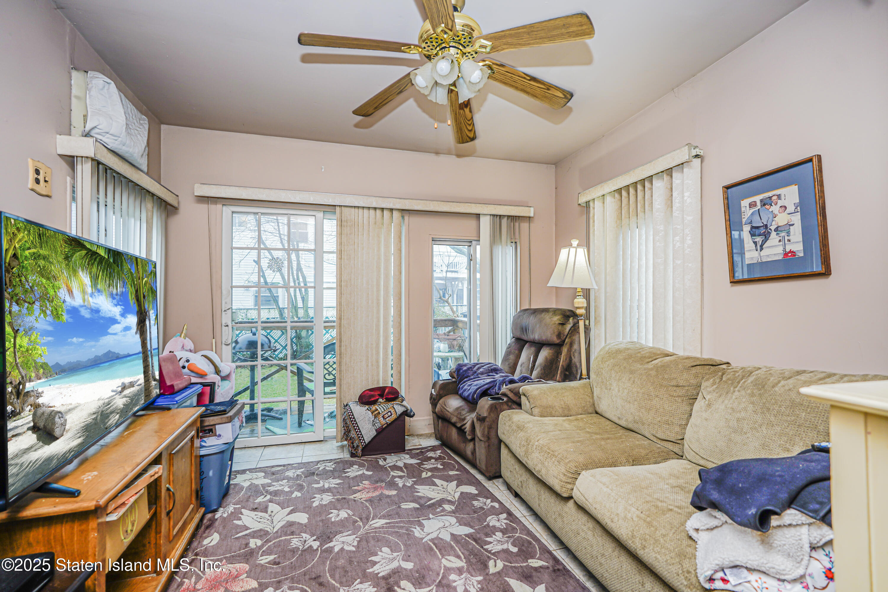 208 Tysens Lane, Staten Island, New York image 7