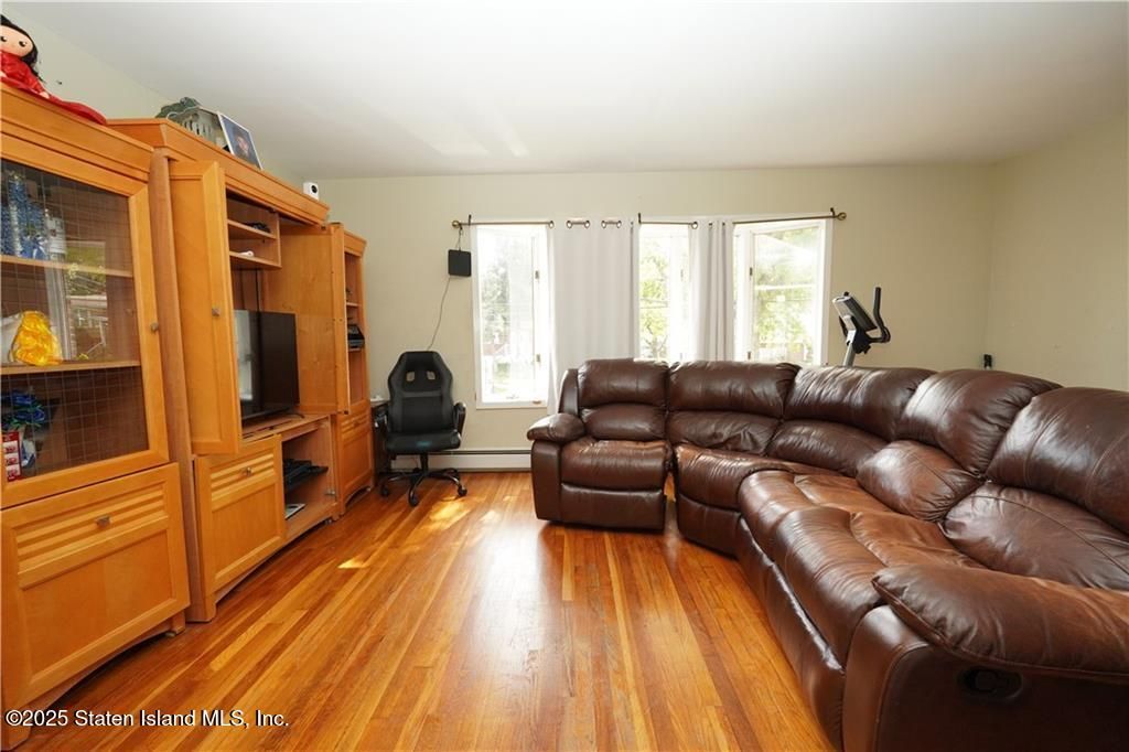 Photo of 301 Lightner Avenue, Staten Island, NY 10314 (MLS # 2506023)