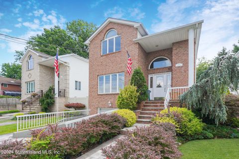 Photo of 82 Stafford Avenue, Staten Island, NY 10312 (MLS # 2403966)