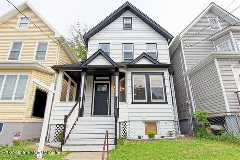 Photo of 34 Harrison Avenue, Staten Island, NY 10302 (MLS # 2404351)