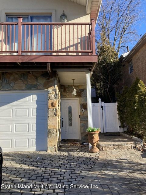 Photo of 987 Hylan Boulevard, Staten Island, NY 10305 (MLS # 1159451)