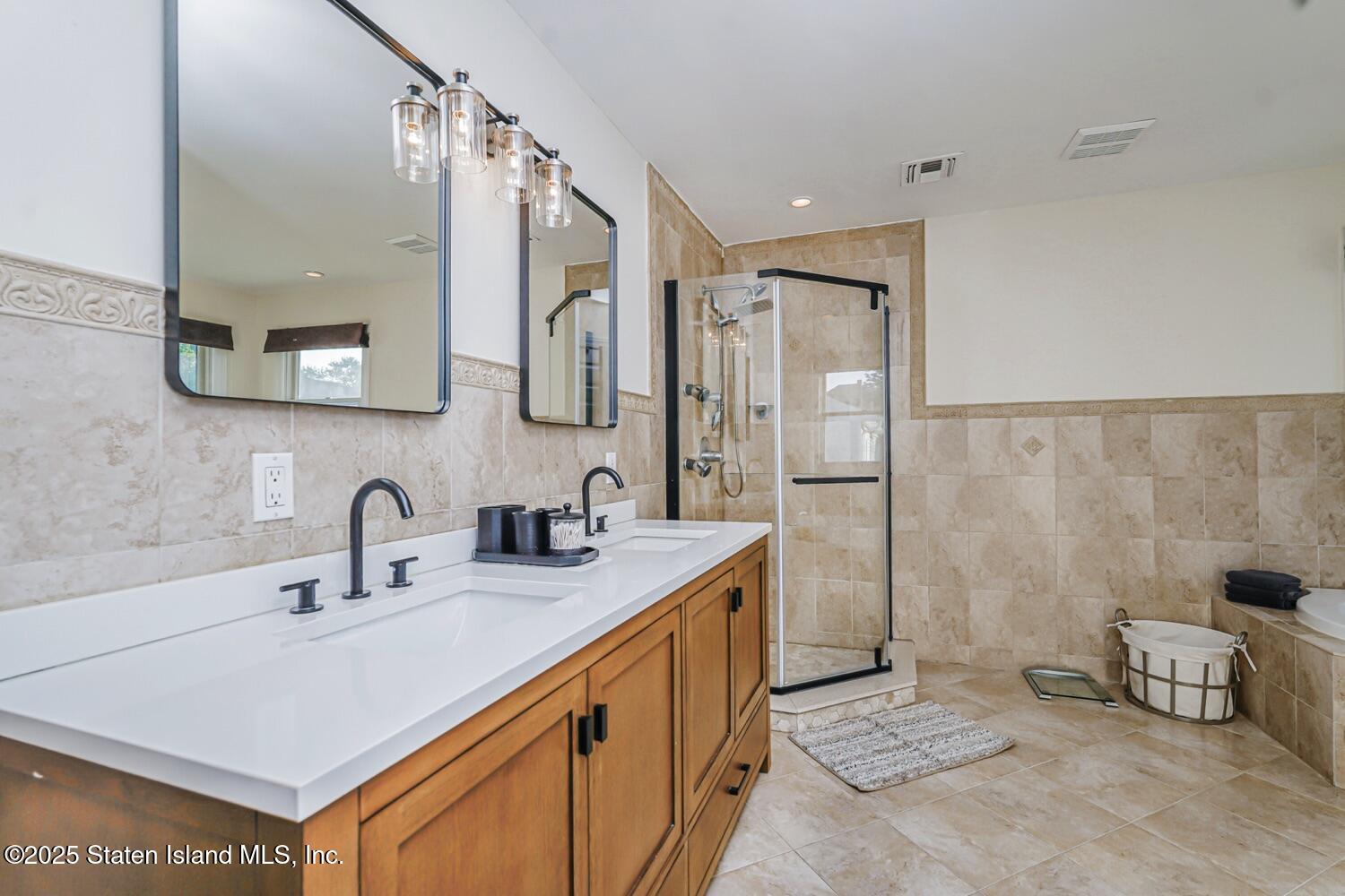 376 Manhattan Street, Staten Island, New York image 28