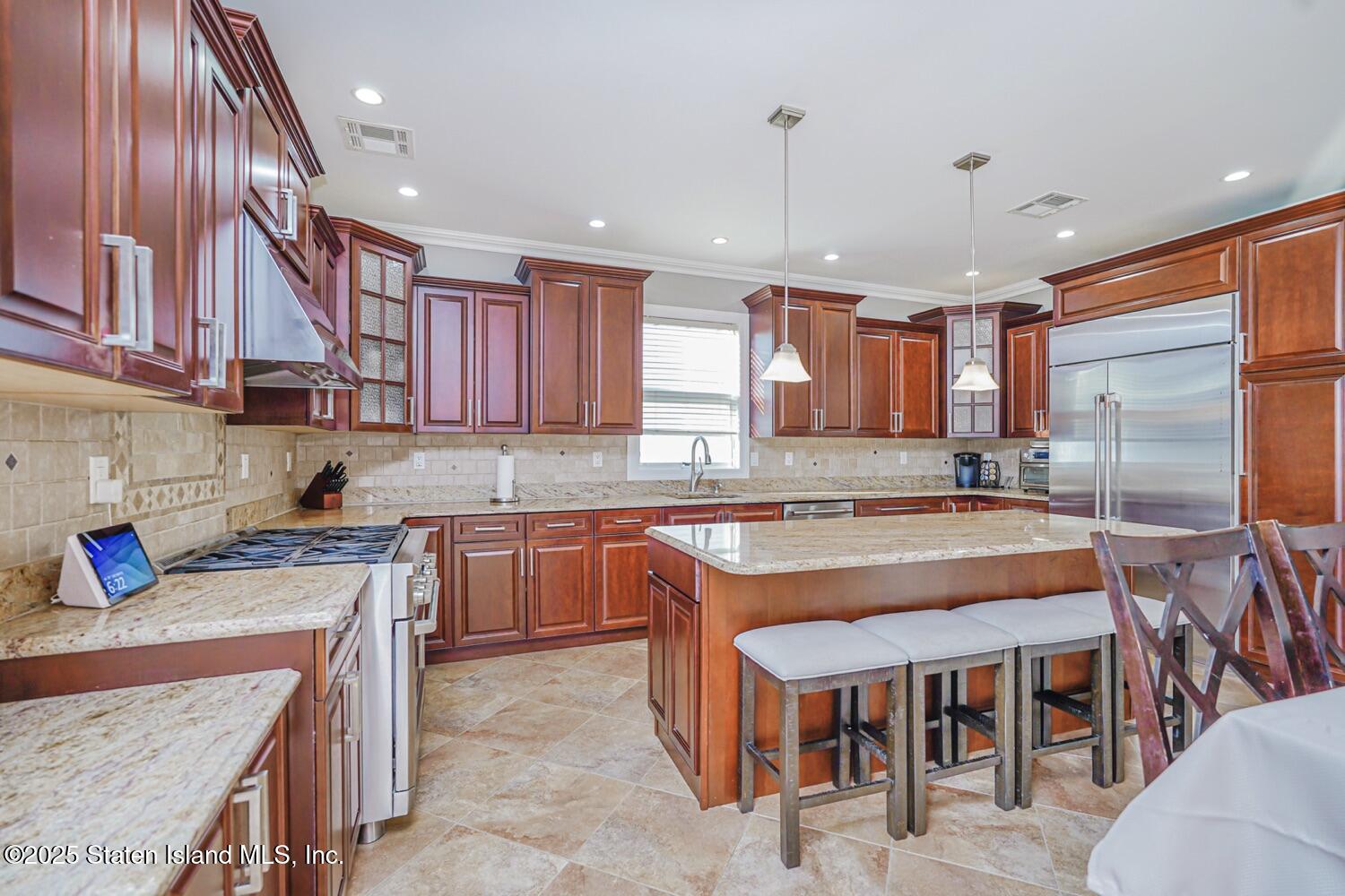 376 Manhattan Street, Staten Island, New York image 18