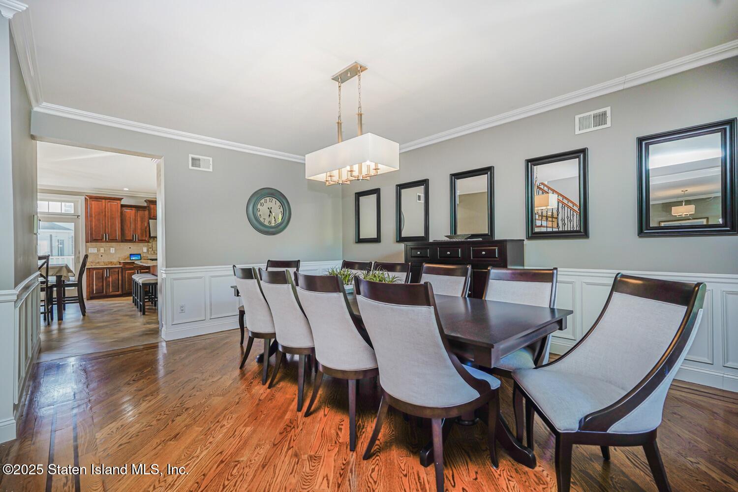 376 Manhattan Street, Staten Island, New York image 10