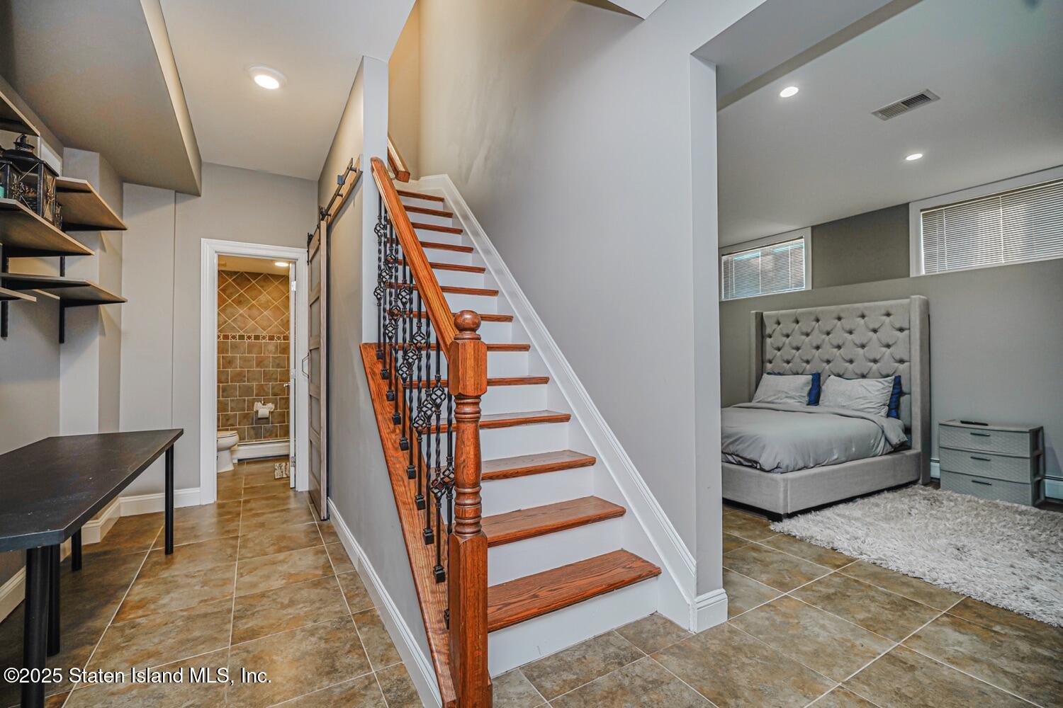 376 Manhattan Street, Staten Island, New York image 38