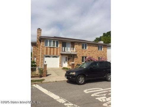 Photo of 118 Pouch Terrace, Staten Island, NY 10305 (MLS # 2500371)