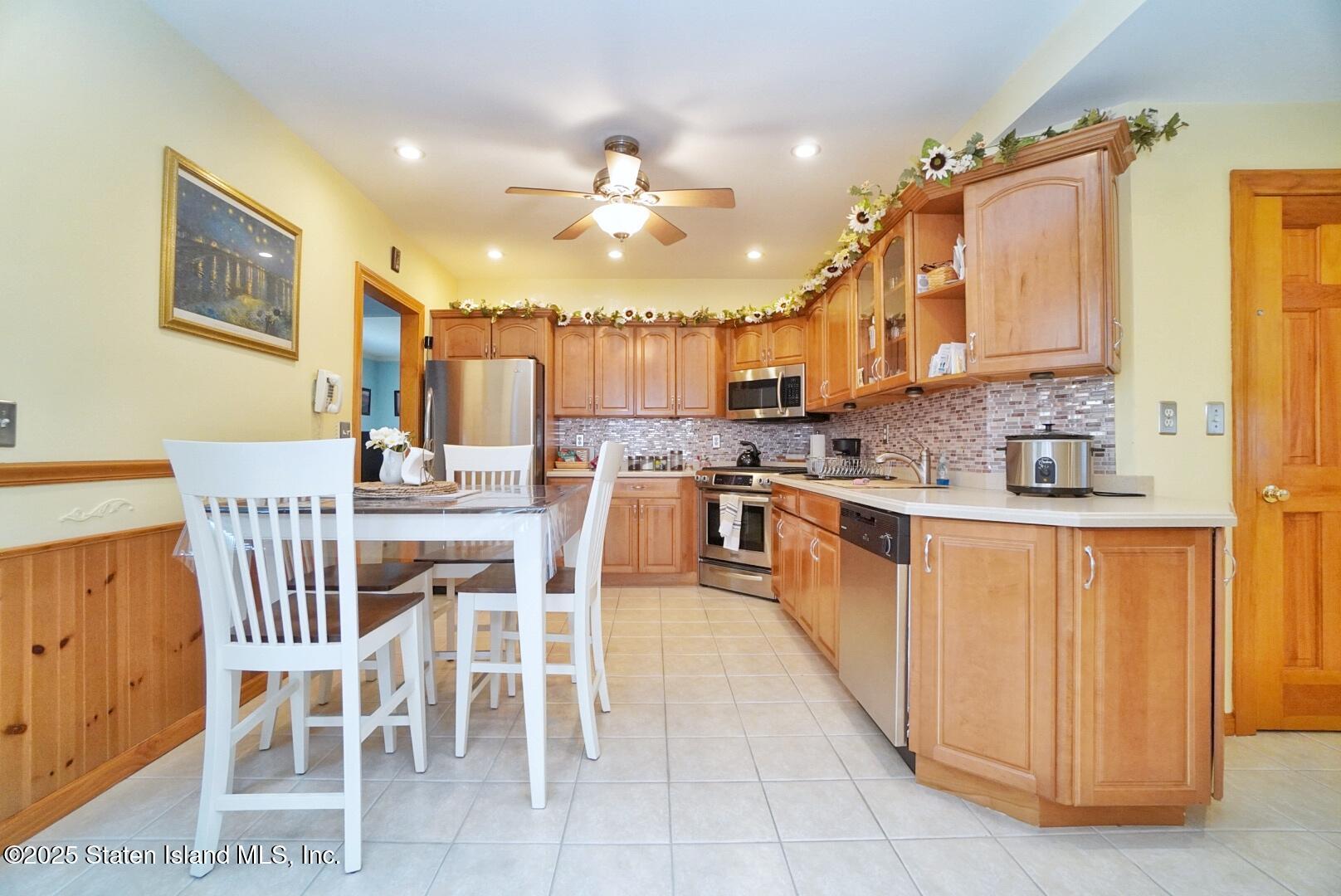 535 Carlton Boulevard, Staten Island, New York image 16
