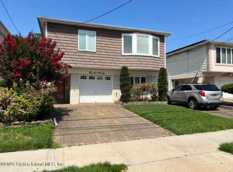 Photo of 276 Arlene Street, Staten Island, NY 10314 (MLS # 2604180)