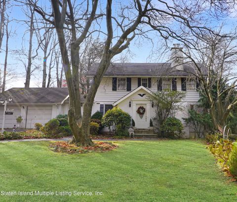 Photo of 661 Ocean Terrace, Staten Island, NY 10301 (MLS # 1165667)