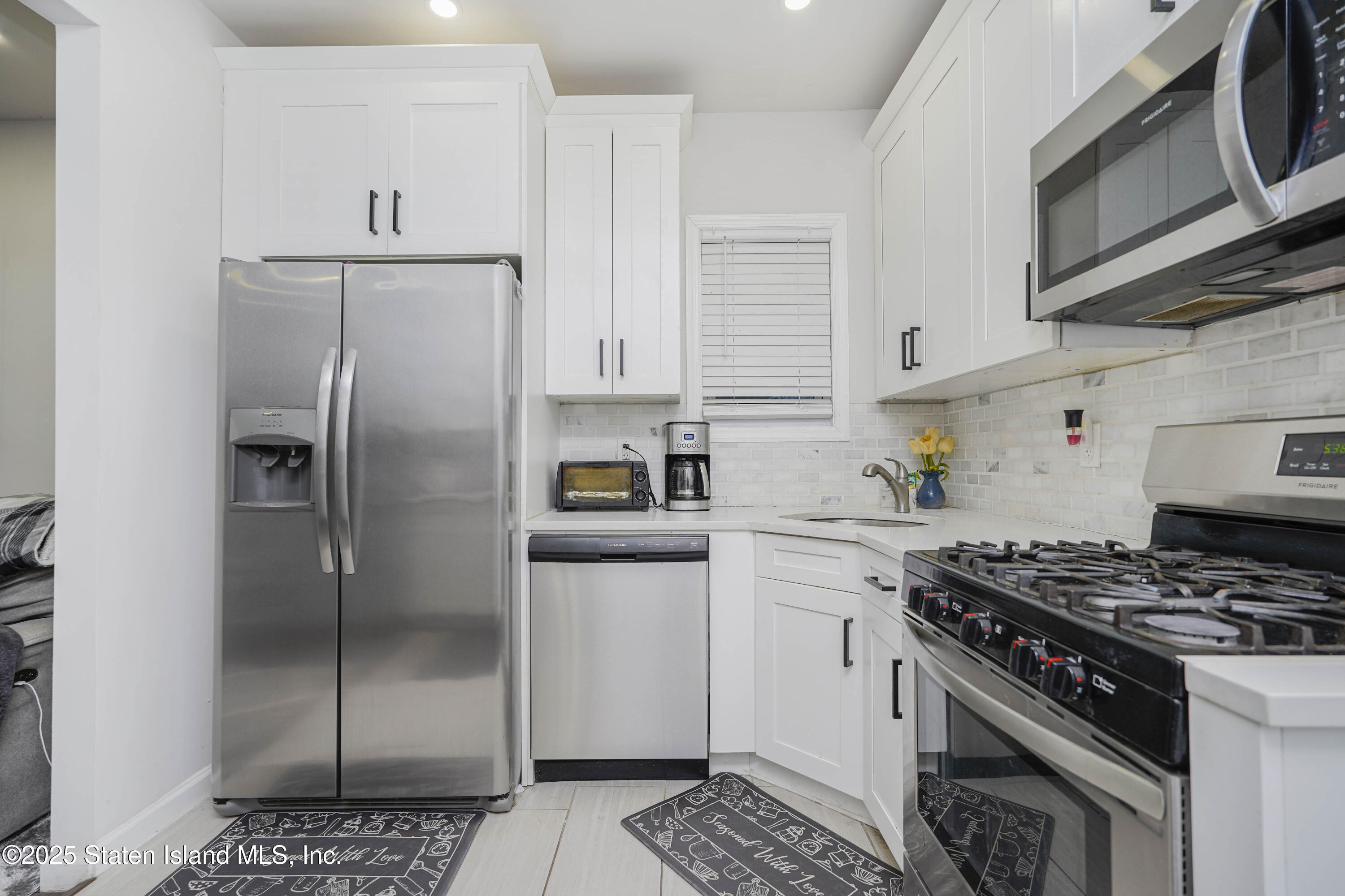 43 Lockman Avenue, Staten Island, New York image 14