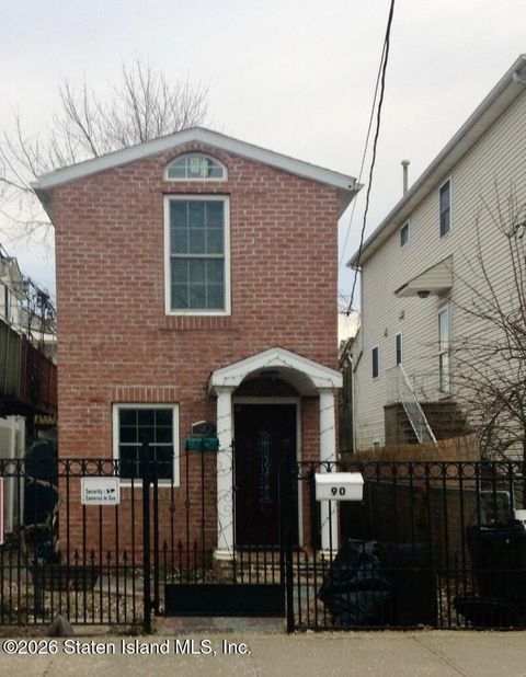 Photo of 90 Mapleton Avenue, Staten Island, NY 10305 (MLS # 2600343)