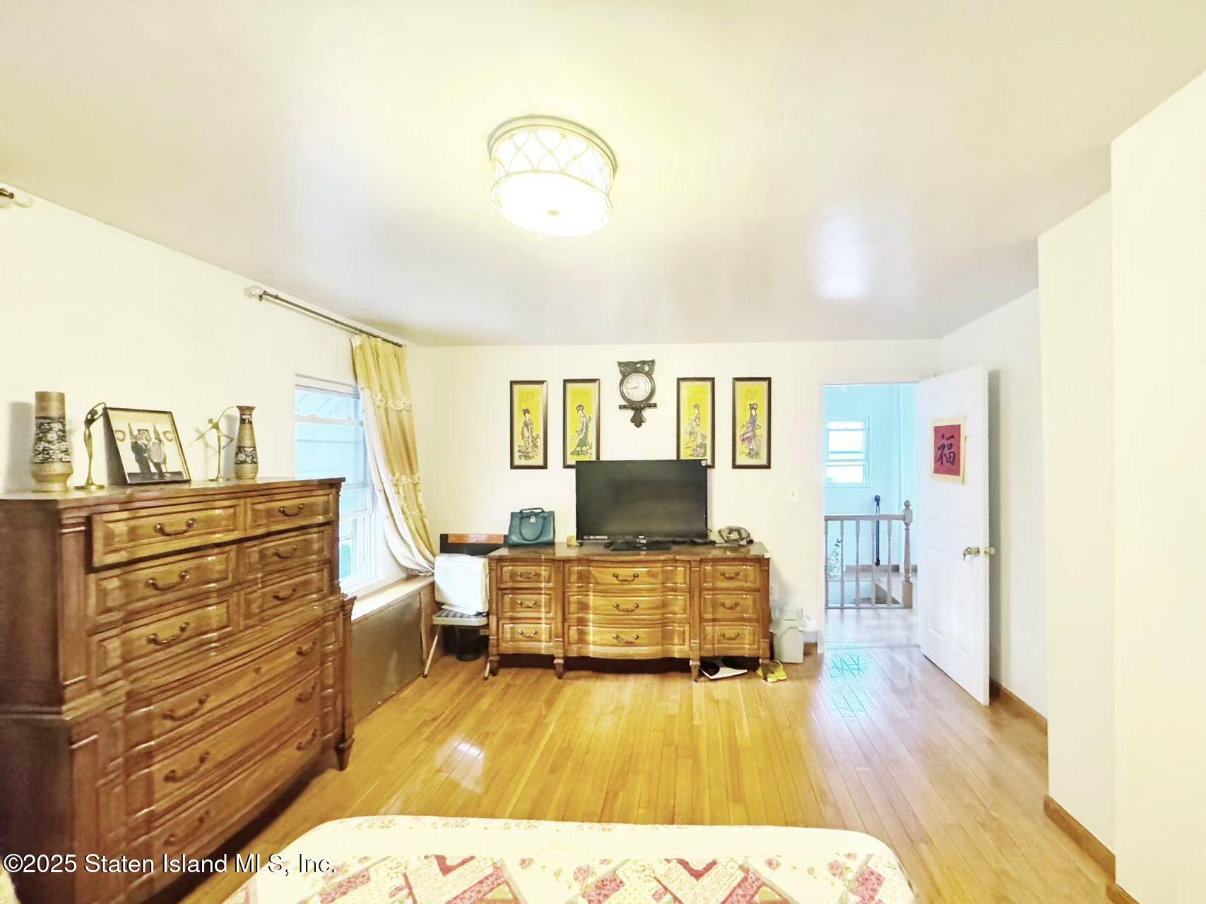 80 Bell Street, Staten Island, New York image 4