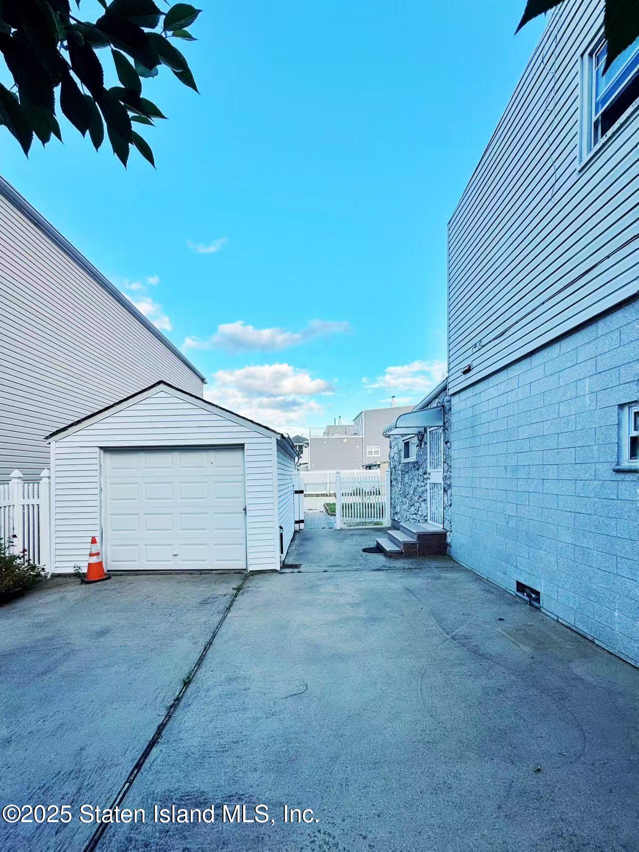 80 Bell Street, Staten Island, New York image 18
