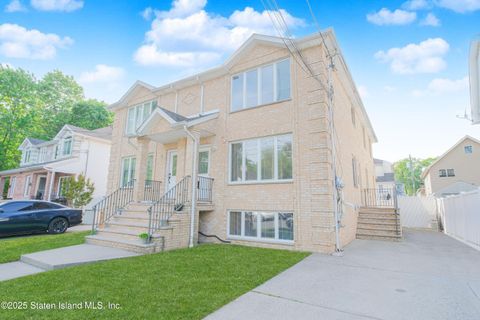 Photo of 321 Sheldon Avenue, Staten Island, NY 10312 (MLS # 2502747)