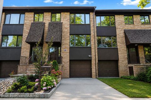 Photo of 67 Claradon Lane #113, Staten Island, NY 10305 (MLS # 2603753)