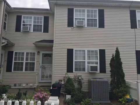 Photo of 145 Mosel Avenue, Staten Island, NY 10304 (MLS # 2404700)