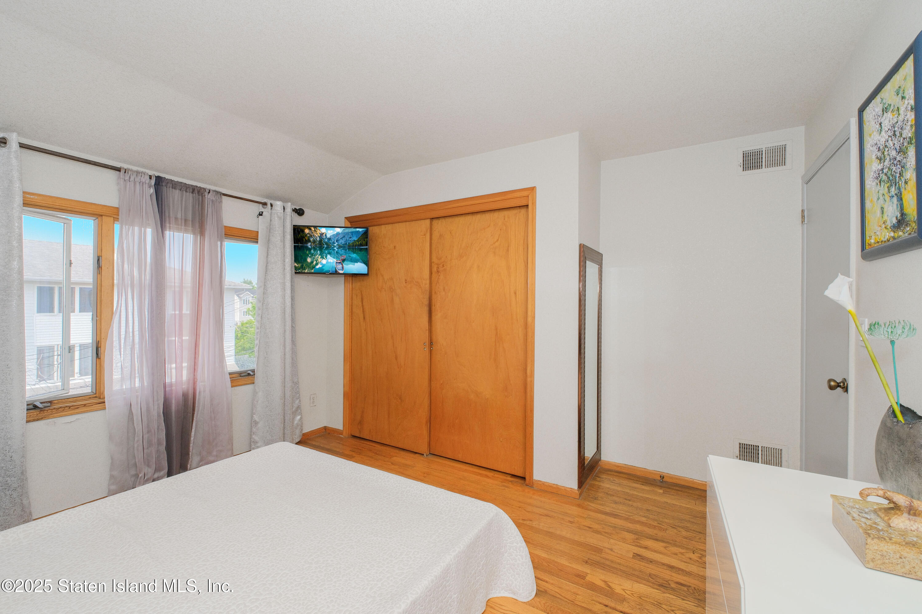 23 Peggy Lane, Staten Island, New York image 20