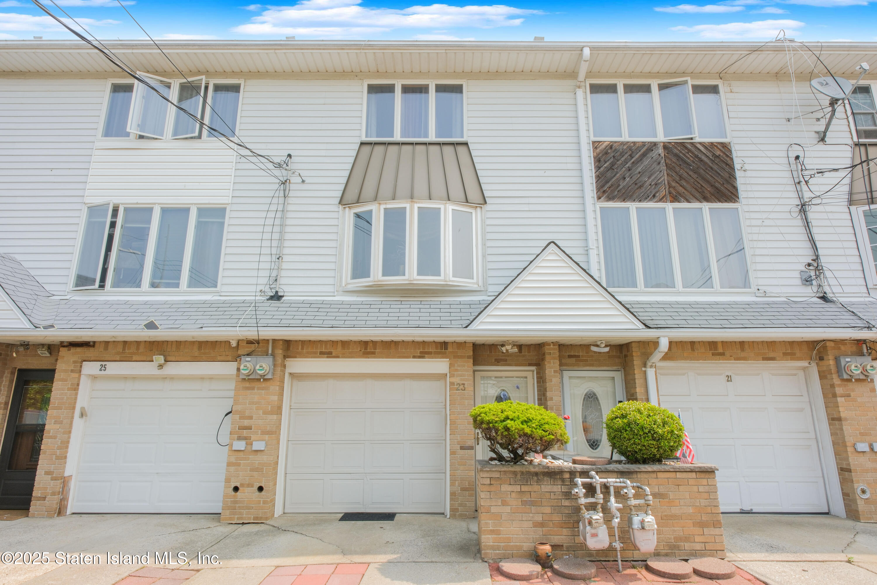 23 Peggy Lane, Staten Island, New York image 5