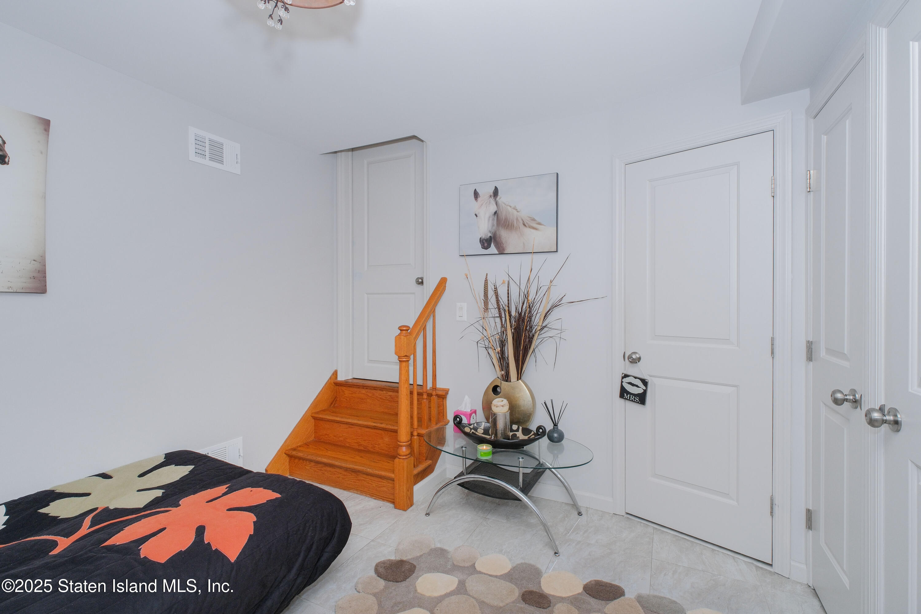 23 Peggy Lane, Staten Island, New York image 8
