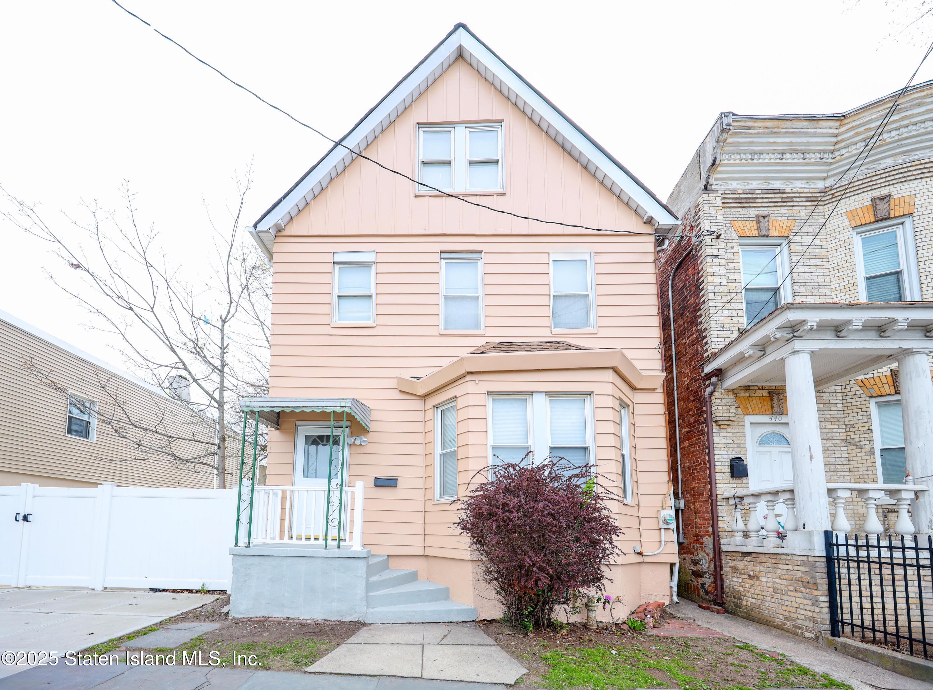 442 Tompkins Avenue, Staten Island, New York image 1