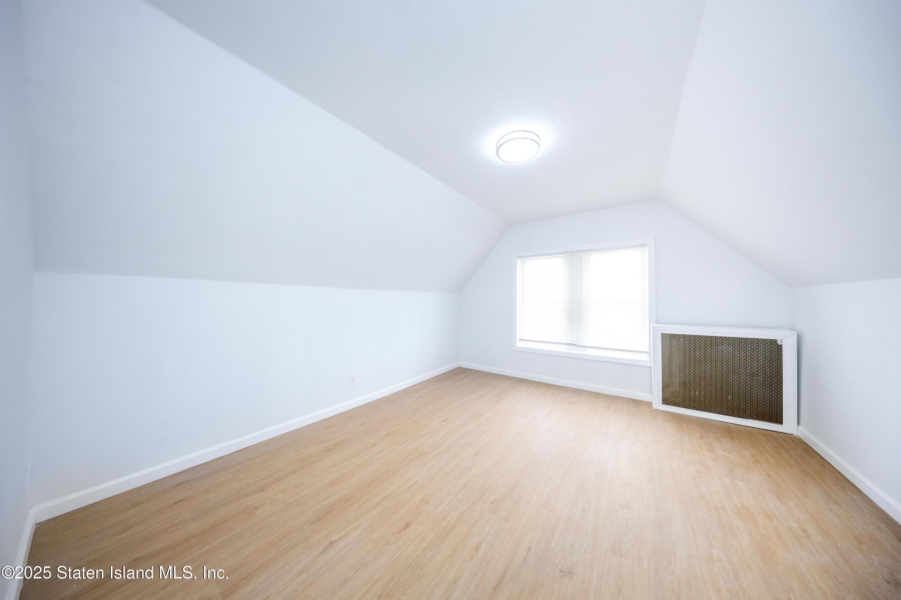 442 Tompkins Avenue, Staten Island, New York image 16
