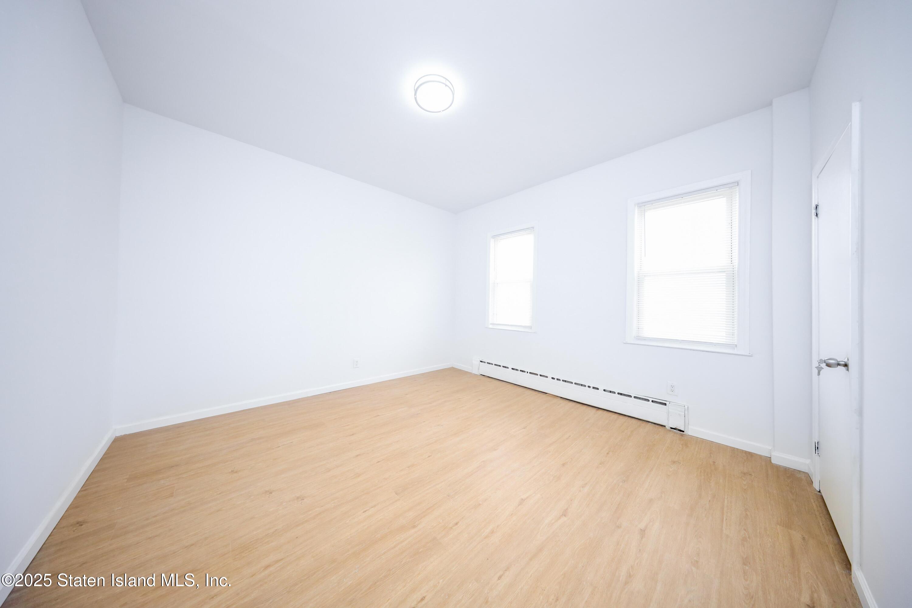 442 Tompkins Avenue, Staten Island, New York image 17