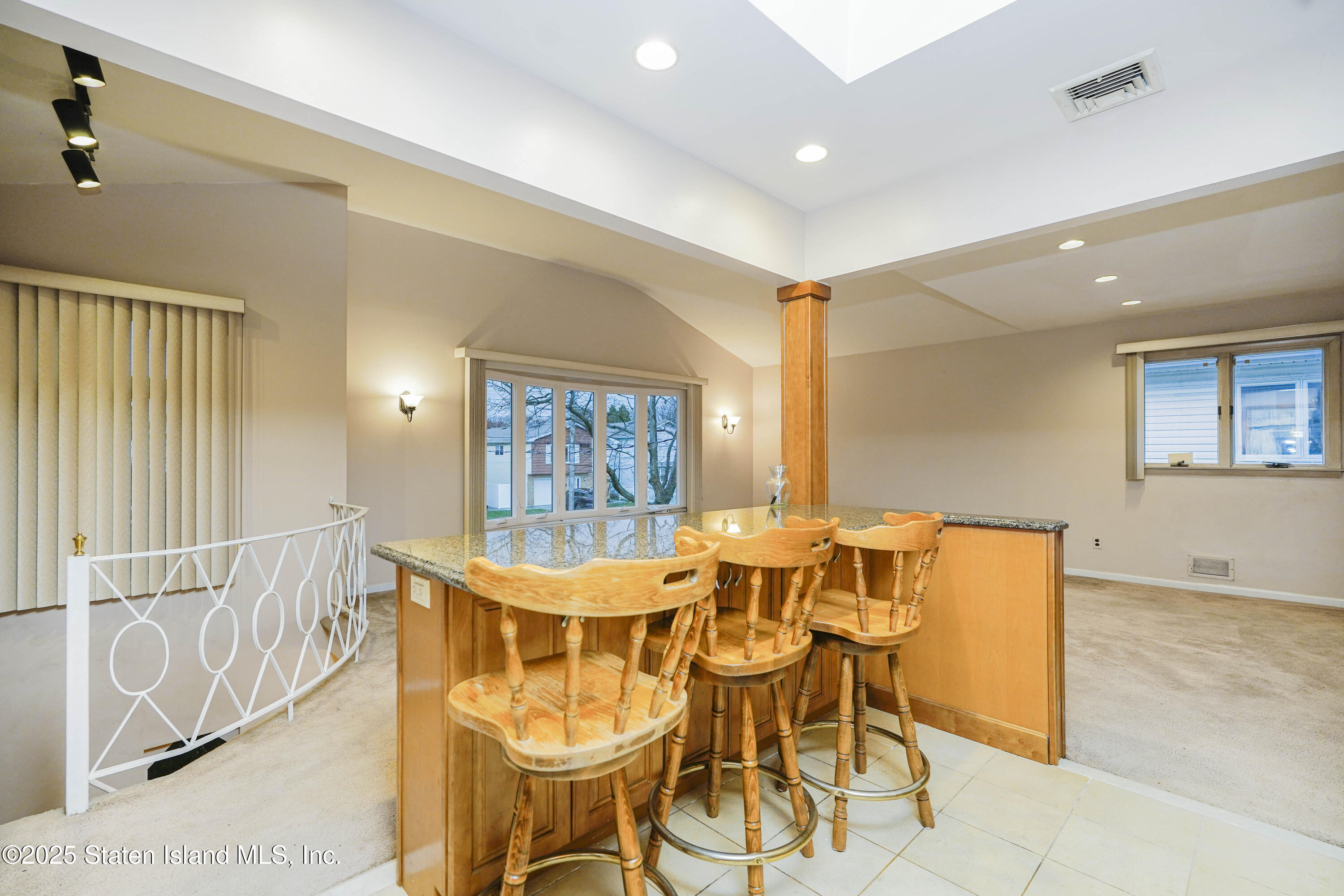 311 Wainwright Avenue, Staten Island, New York image 7