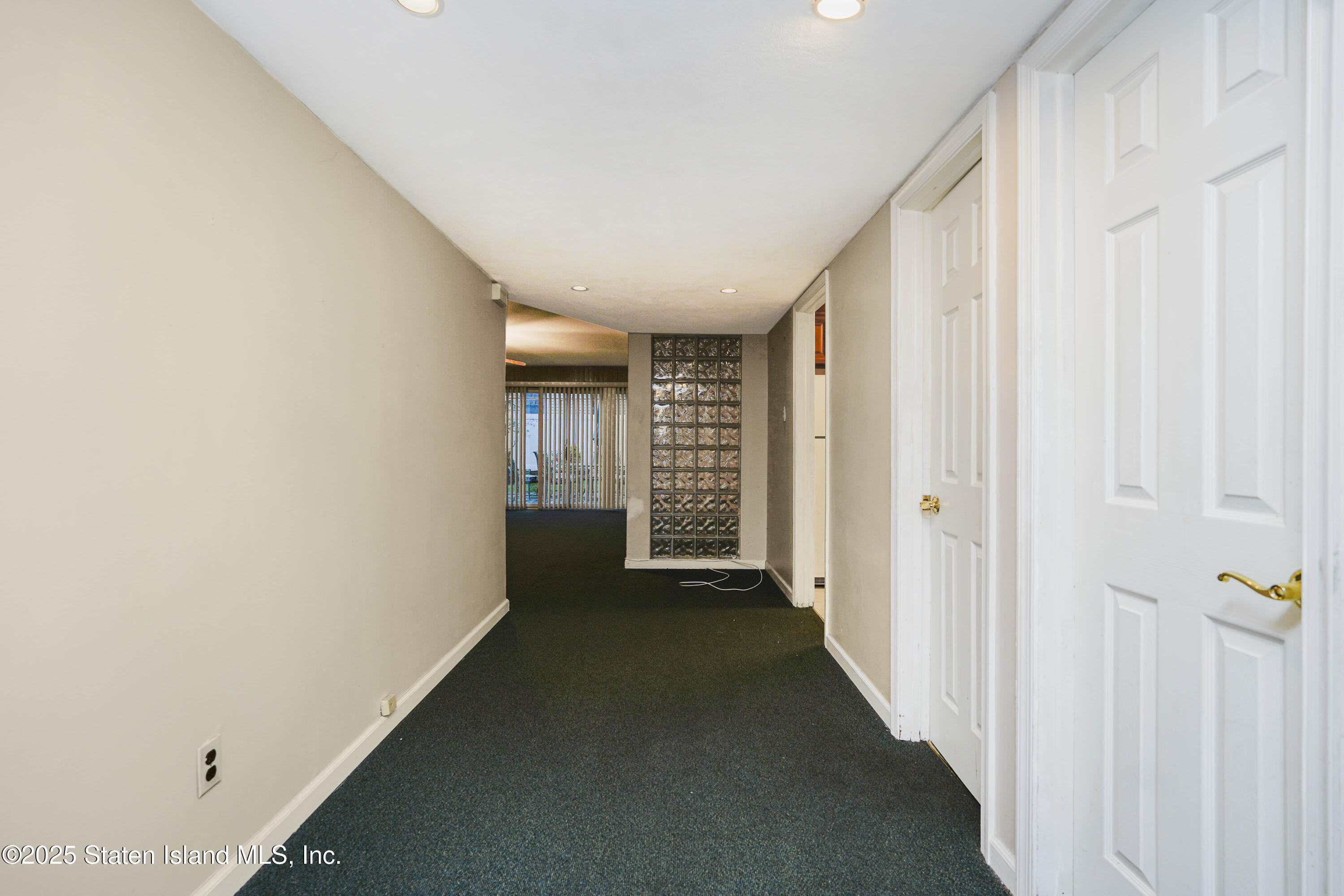 311 Wainwright Avenue, Staten Island, New York image 5
