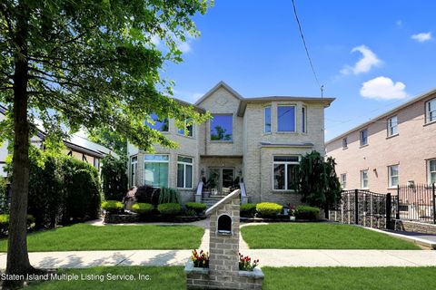 Photo of 110 Noel Street, Staten Island, NY 10312 (MLS # 2404432)