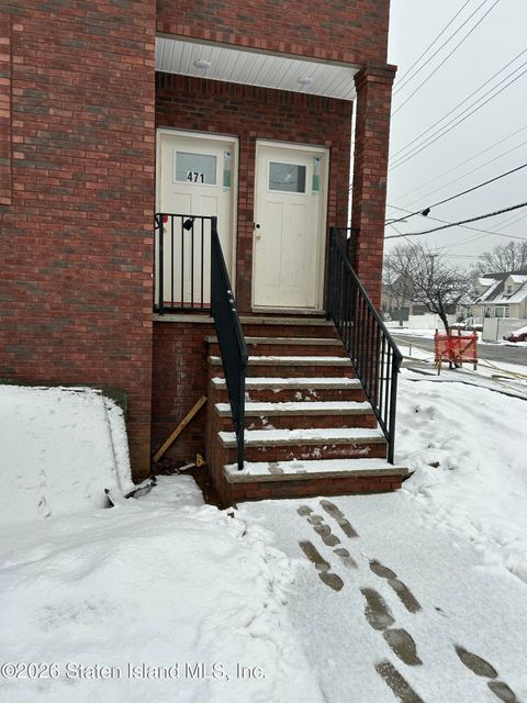 Photo of 471 Stewart Avenue, Staten Island, NY 10314 (MLS # 2507204)