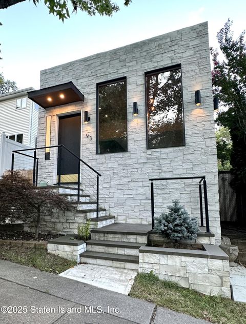 Photo of 93 Aultman Avenue, Staten Island, NY 10306 (MLS # 2600077)