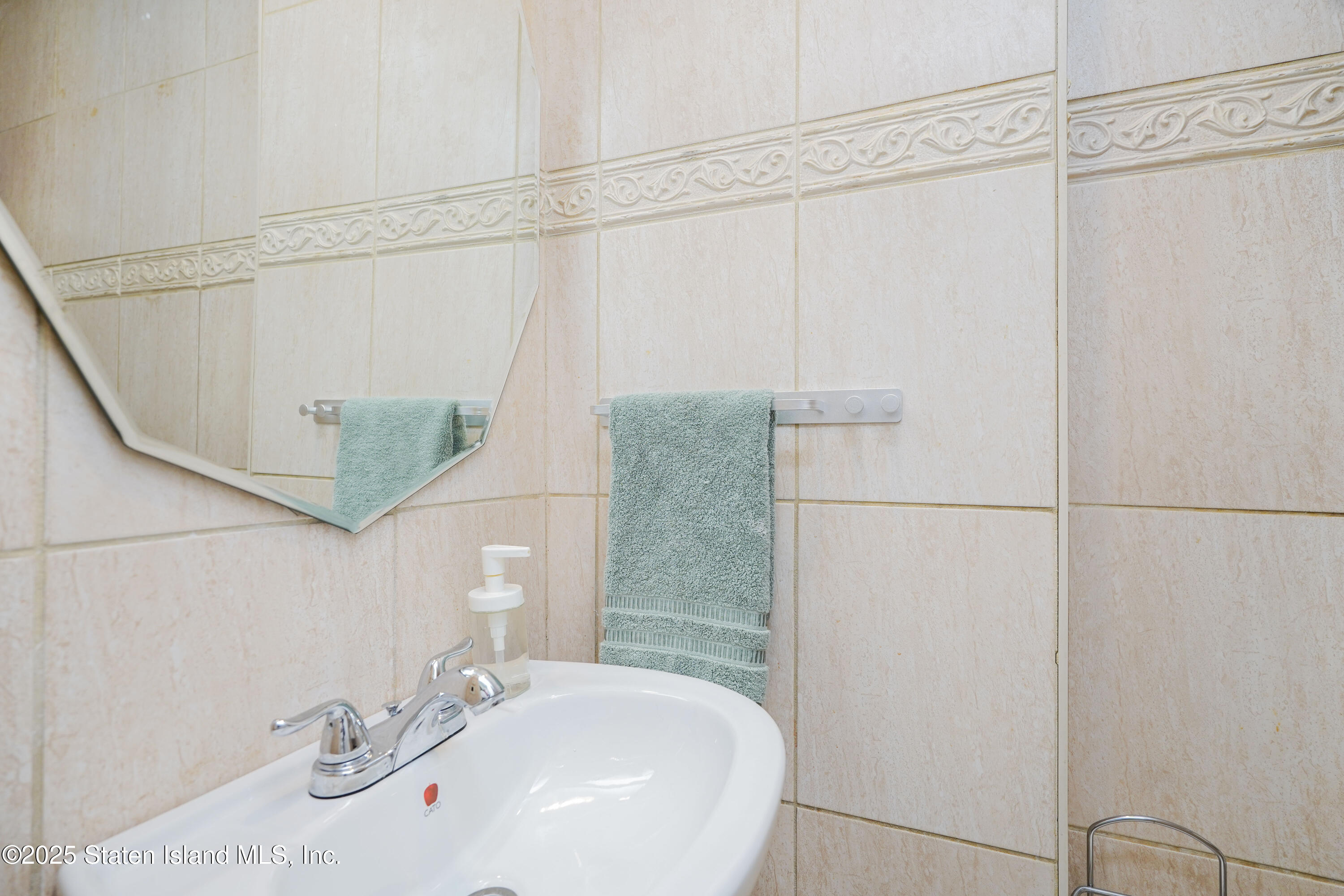 432-2 Caswell Avenue, Staten Island, New York image 10