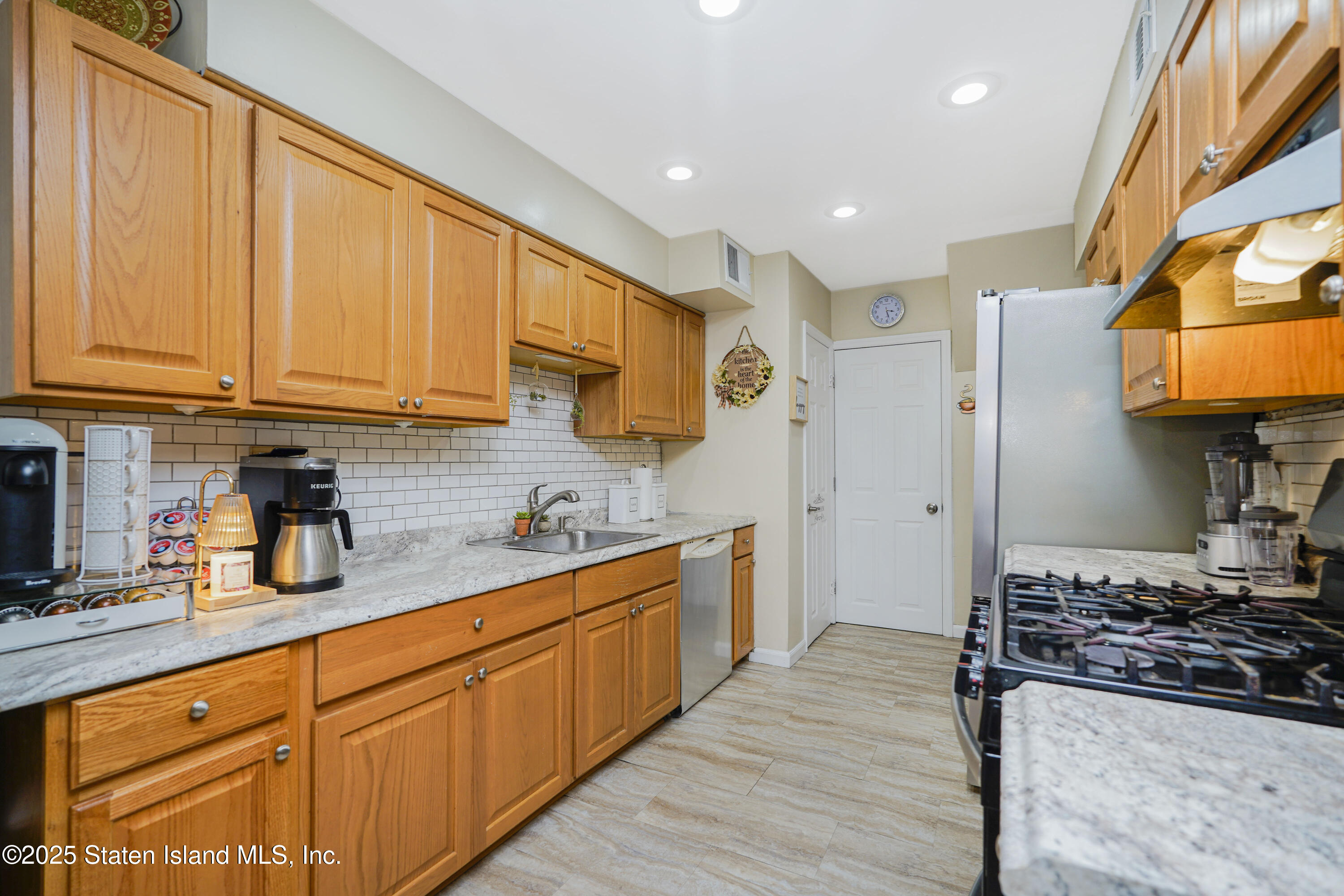 432-2 Caswell Avenue, Staten Island, New York image 8