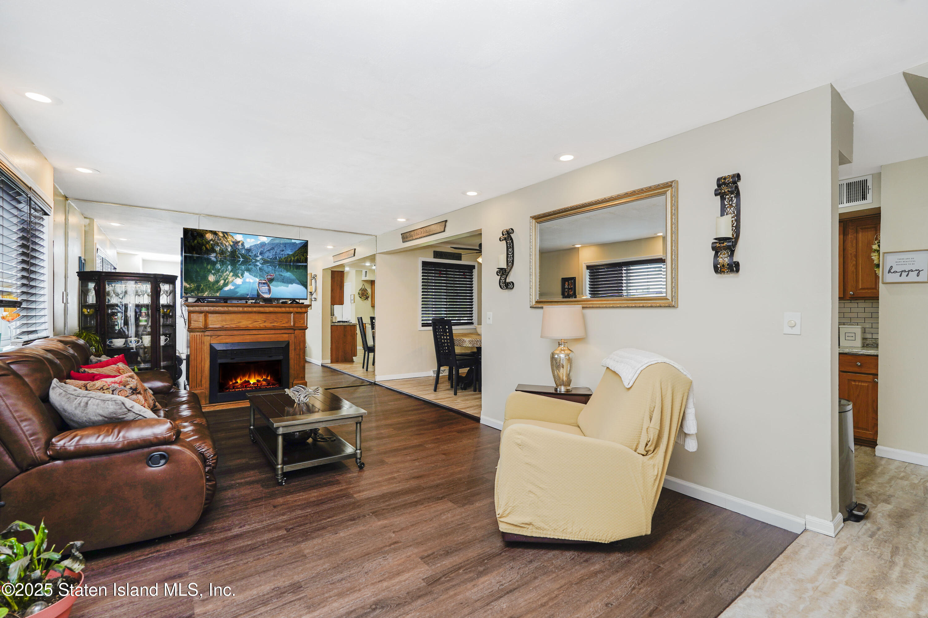 432-2 Caswell Avenue, Staten Island, New York image 2