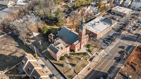 Photo of 11011107 Bay Street, Staten Island, NY 10305 (MLS # 2507069)
