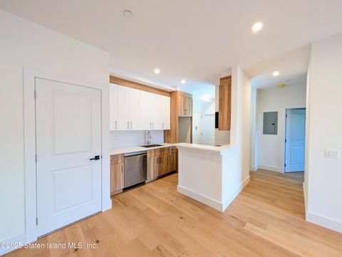 Photo of 3865 Amboy Road #4d, Staten Island, NY 10308 (MLS # 2506202)