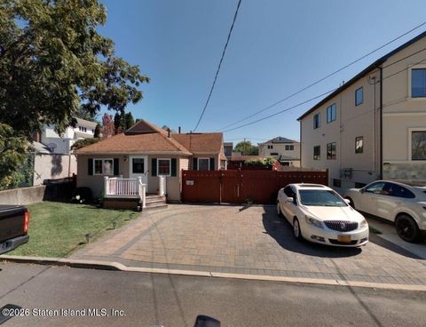 Photo of 35 Prall Avenue, Staten Island, NY 10312 (MLS # 2601798)
