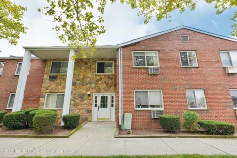 Photo of 31 Gadsen Place #1h, Staten Island, NY 10314 (MLS # 1163576)