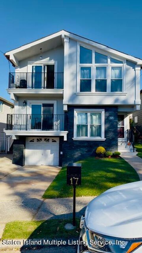 Photo of 17 Endor Avenue, Staten Island, NY 10301 (MLS # 1165056)