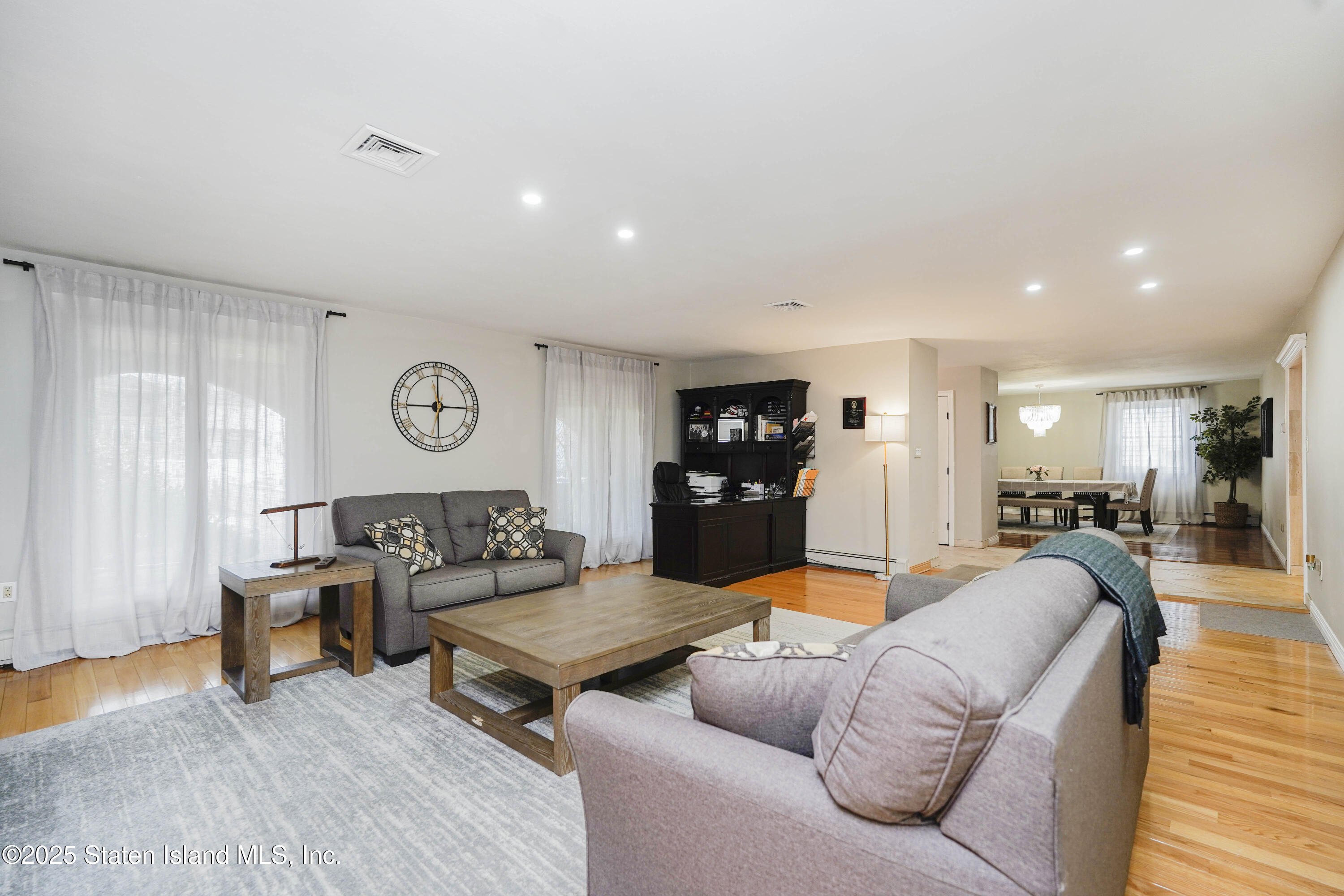 933 Edgegrove Avenue, Staten Island, New York image 9