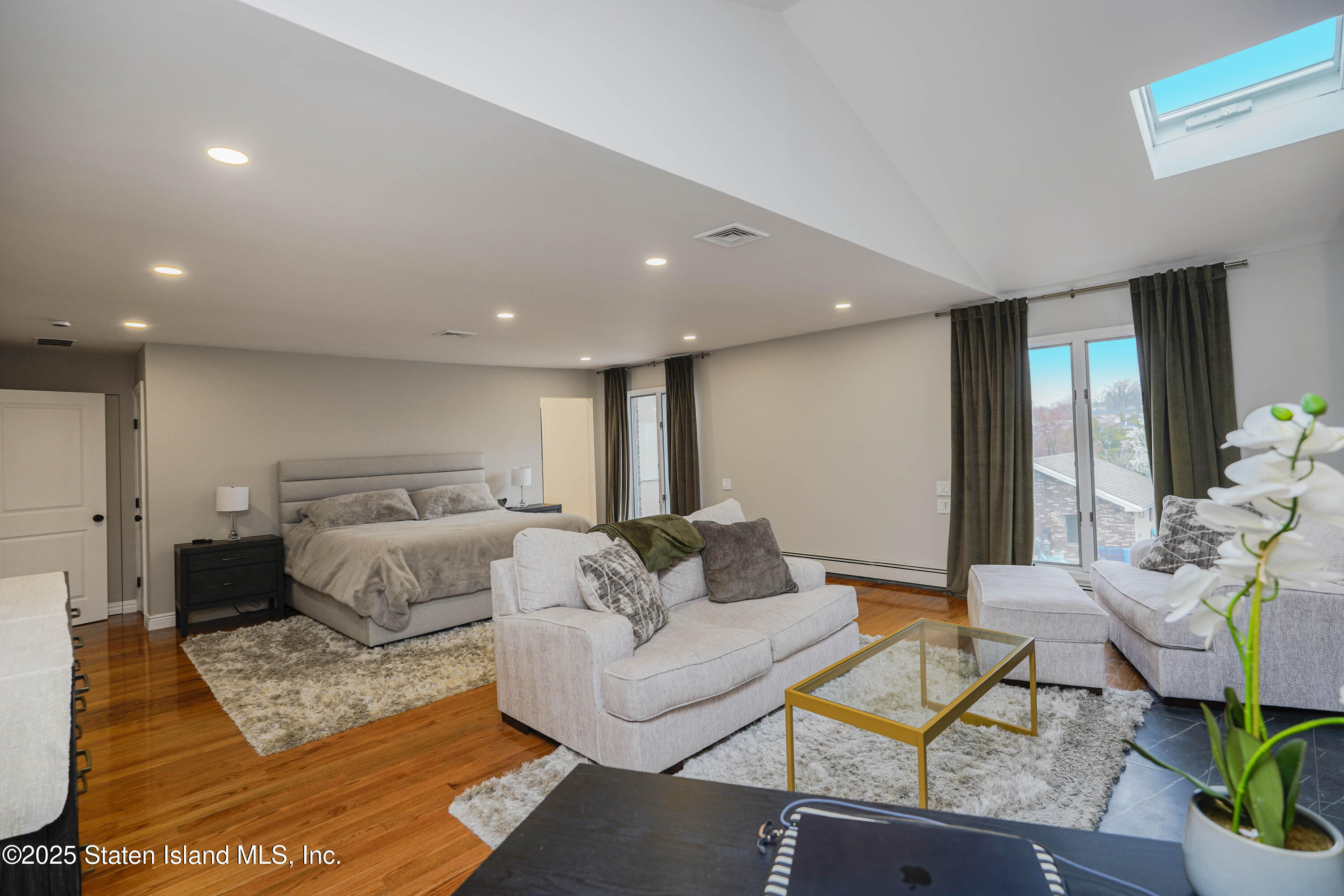 933 Edgegrove Avenue, Staten Island, New York image 31