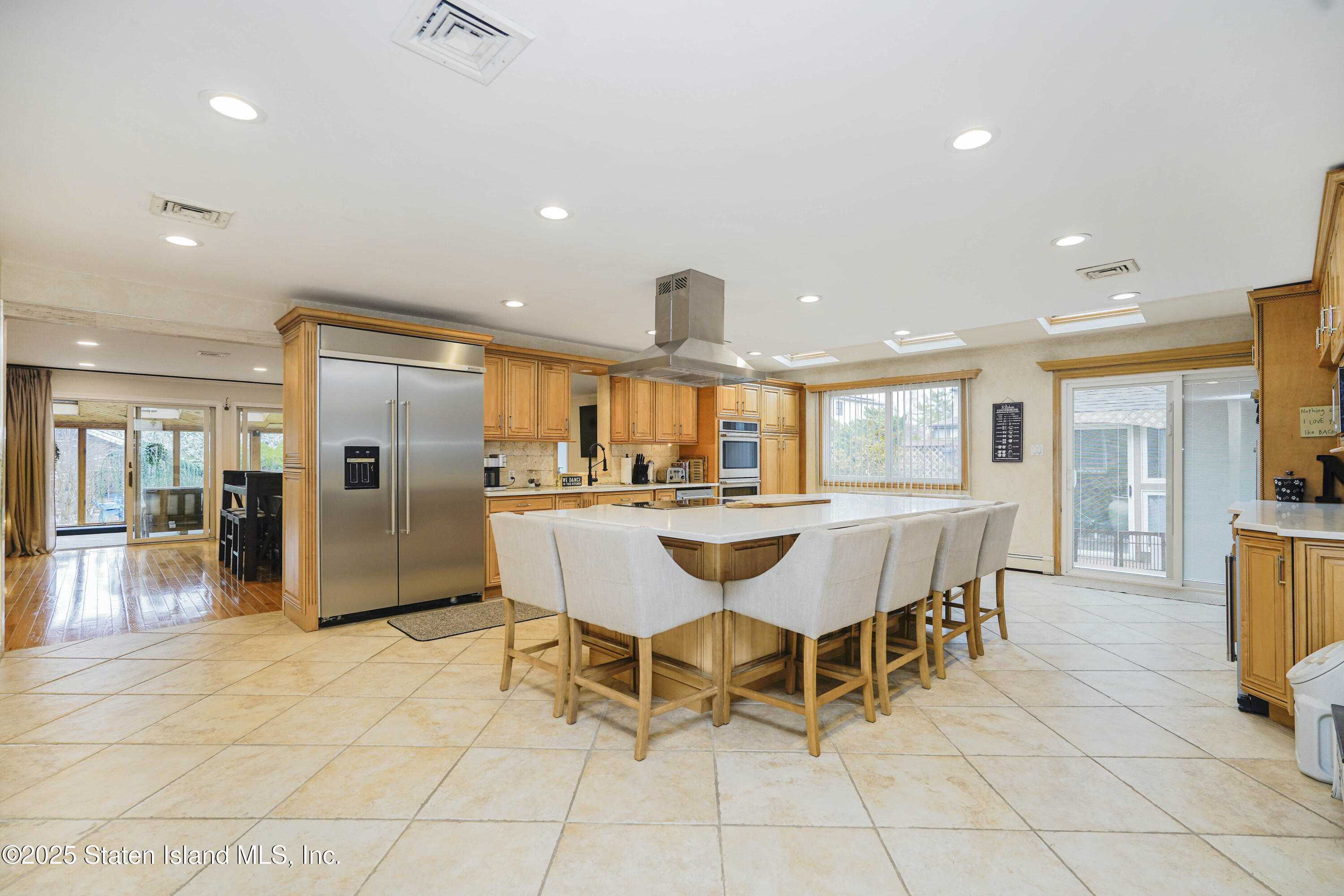 933 Edgegrove Avenue, Staten Island, New York image 12