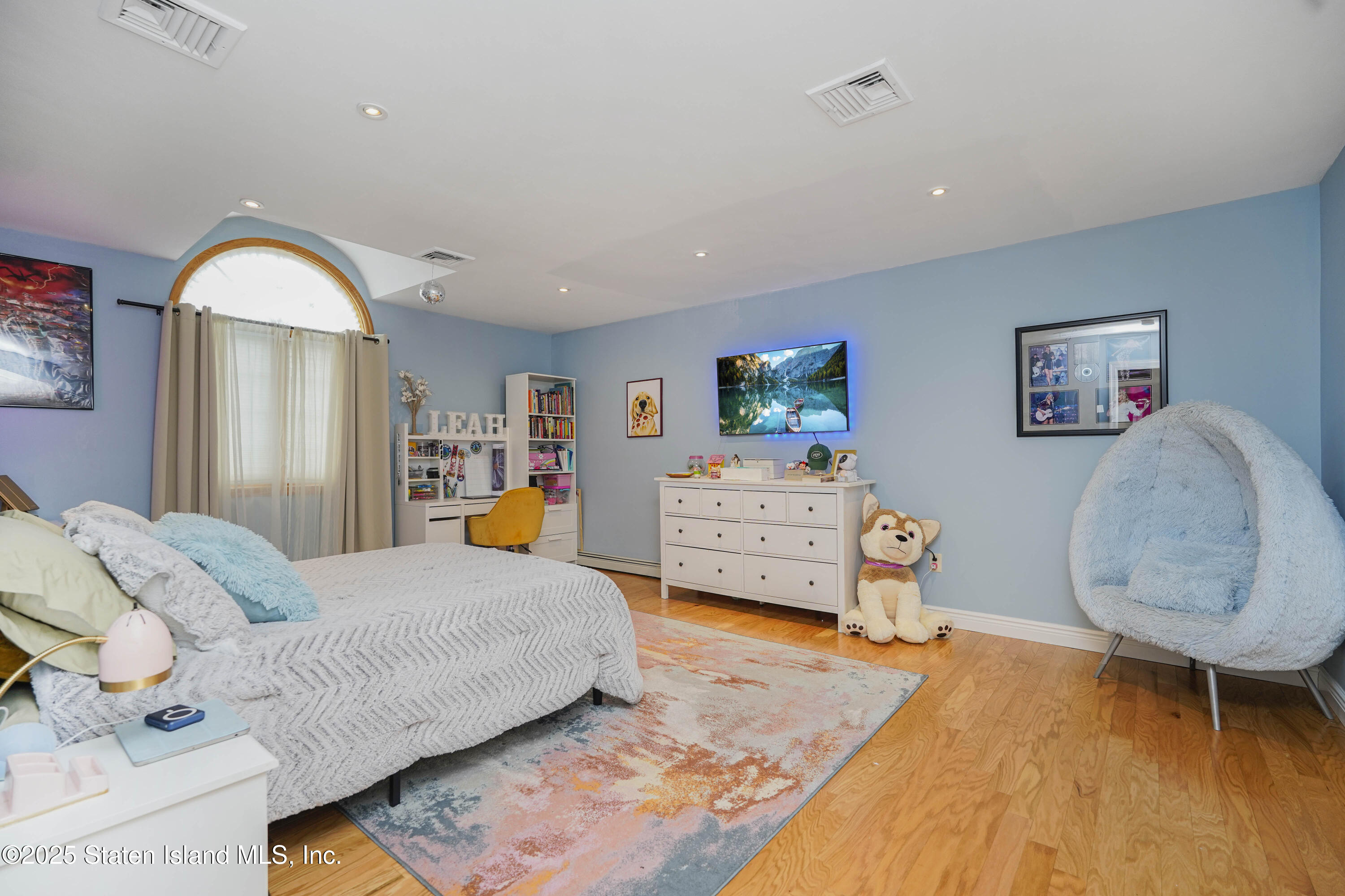 933 Edgegrove Avenue, Staten Island, New York image 49