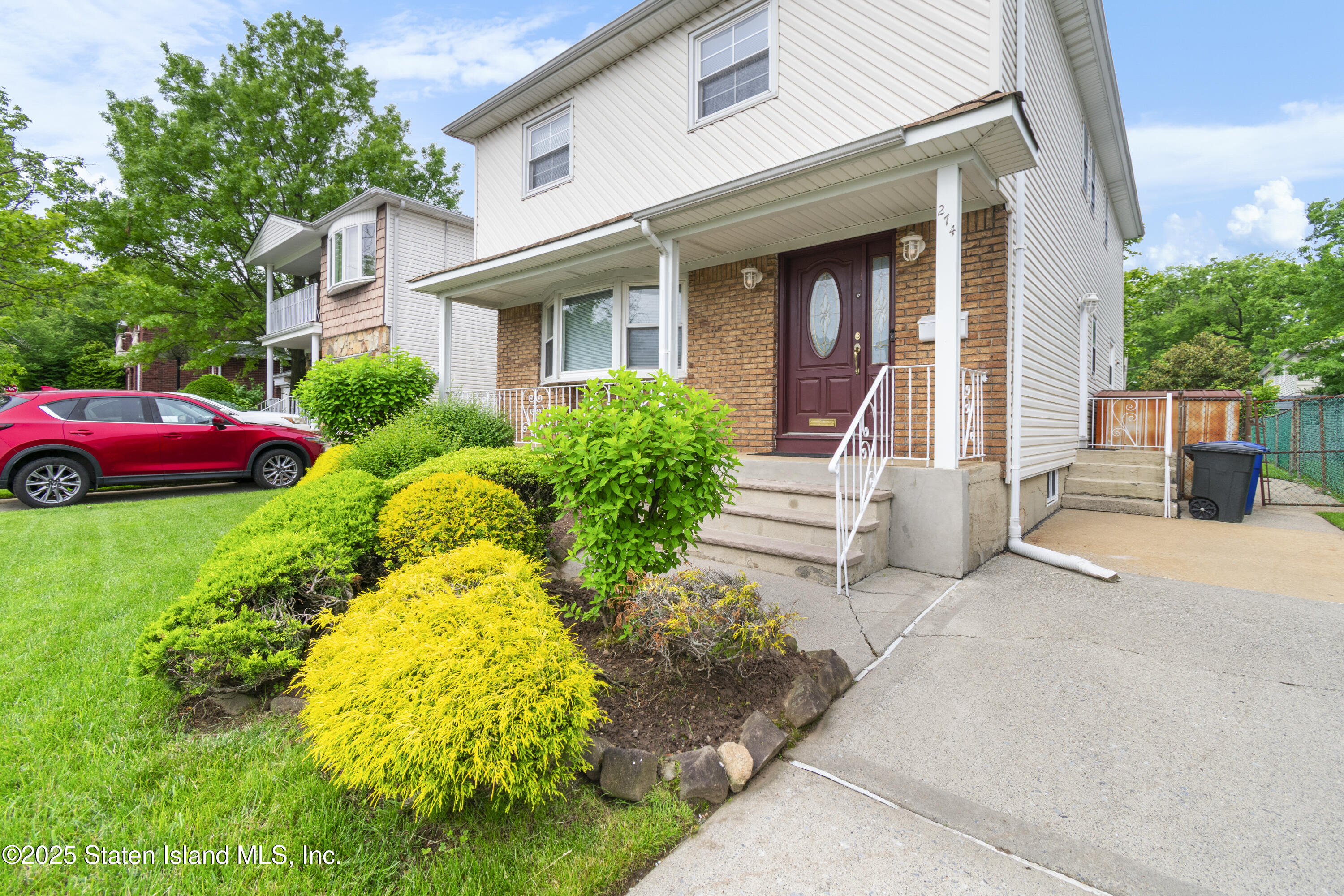 274 Crafton Avenue, Staten Island, New York image 5